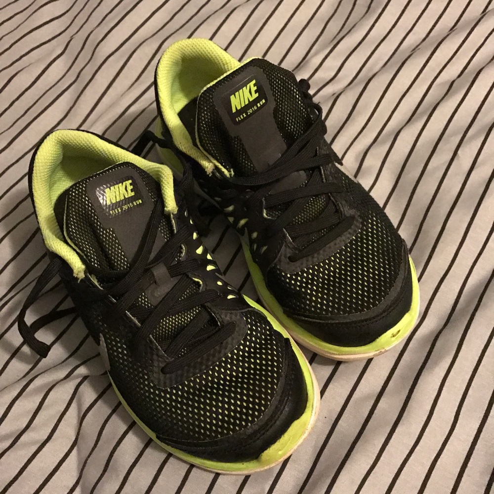 Boys Nikes