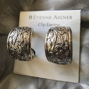 Etienne Aigner clip earrings(33)