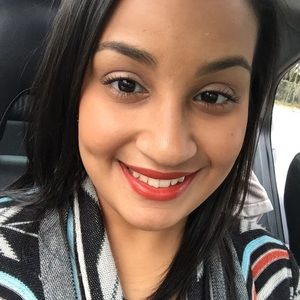 Meet your Posher, Brittani