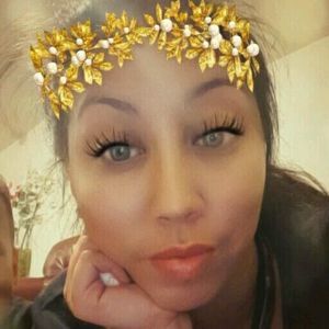 Meet your Posher, Nadia