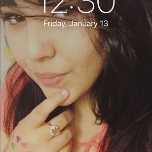 Meet your Posher, Iris