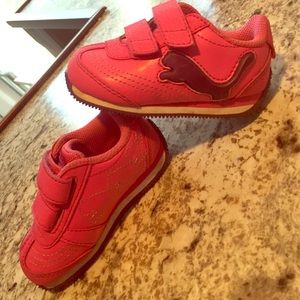 Puma Speeder Illuminescent hot pink sneakers