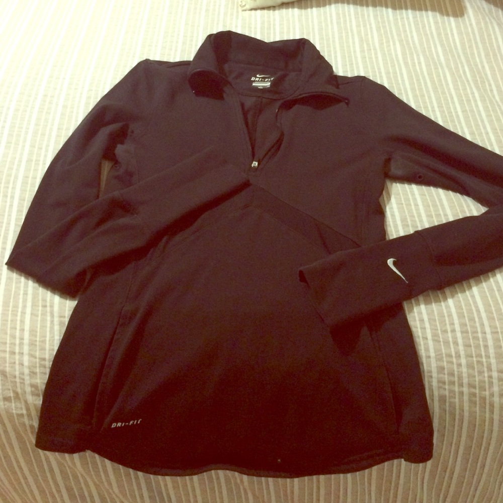 Nike dri-fit half zip pullover