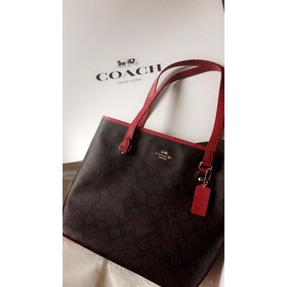 AUTHENTIC COACH TOTE BAG