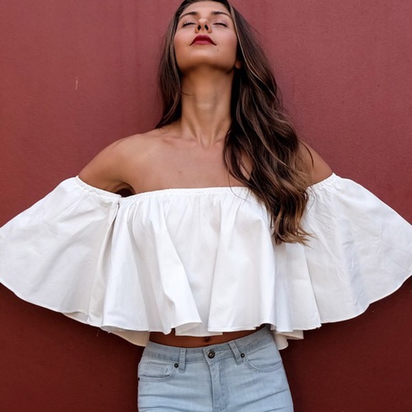🆕 off the shoulder crop top 🌼 - Picture 2 of 4