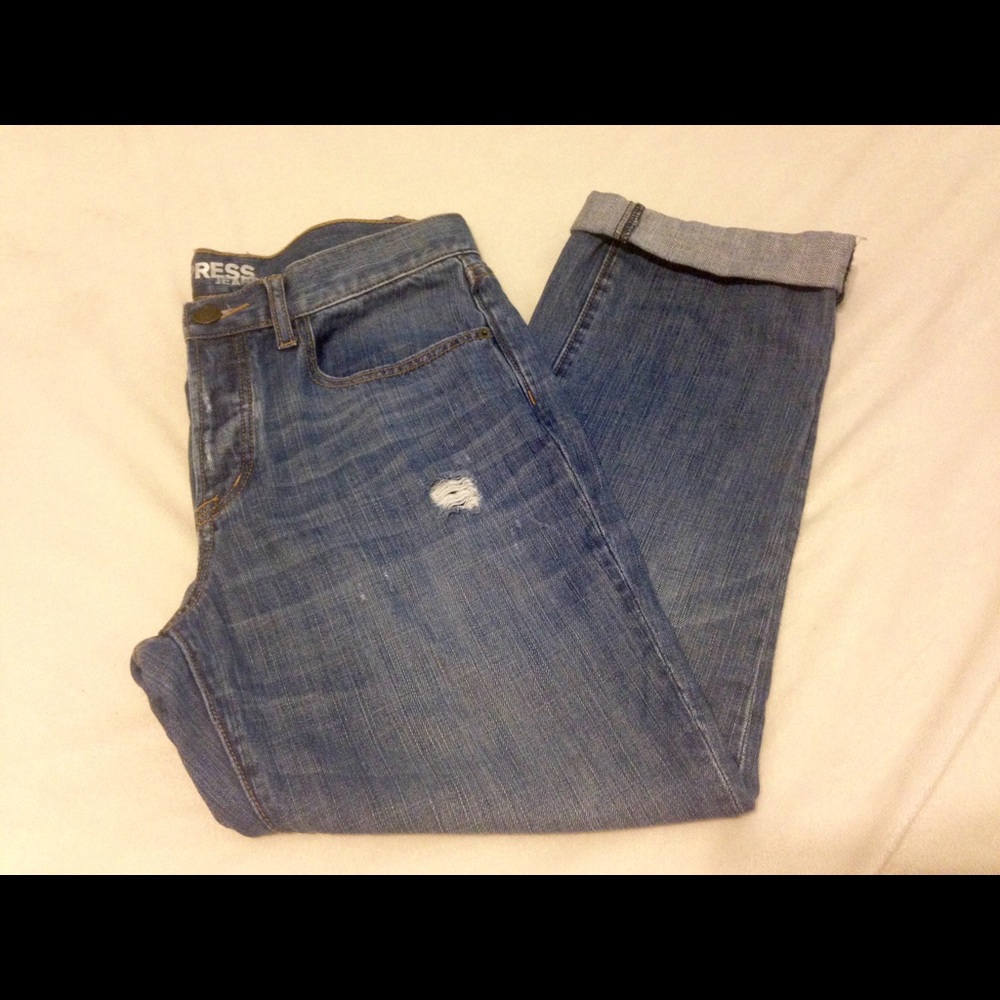 Express cropped distressed denim