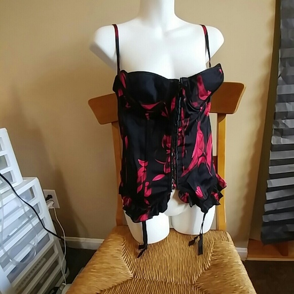 Victoria Secret - Picture 4 of 4