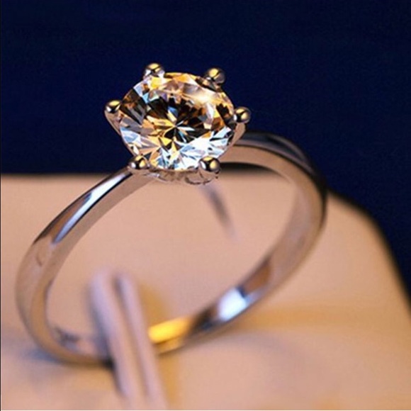 Romantic cut .925 Silver P cubic zirconia ring 6-8 - Picture 2 of 8