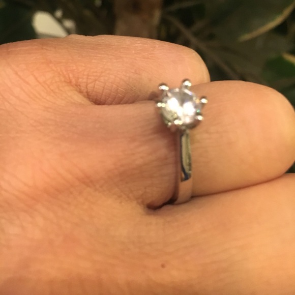 Romantic cut .925 Silver P cubic zirconia ring 6-8 - Picture 4 of 8