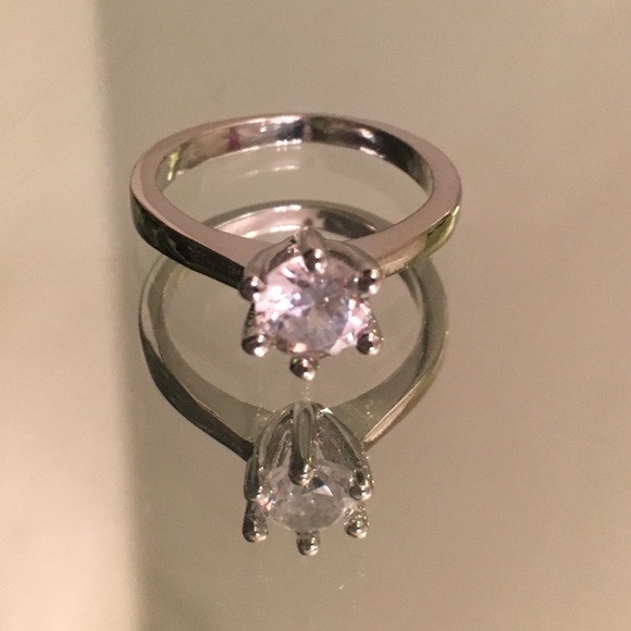 Romantic cut .925 Silver P cubic zirconia ring 6-8 - Picture 7 of 8