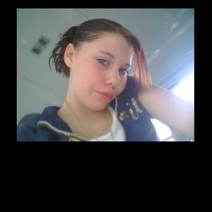 Meet your Posher, Monique