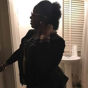 Meet your Posher, Tasha