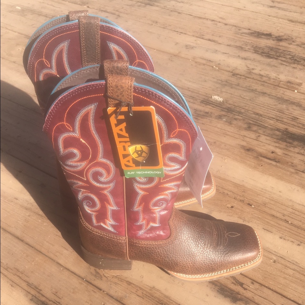 Women's Ariat Boots 9