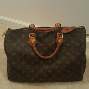 Authentic Louis Vuitton Speedy 40/bag shaper
