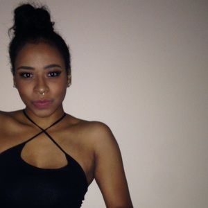 Meet your Posher, Dionne