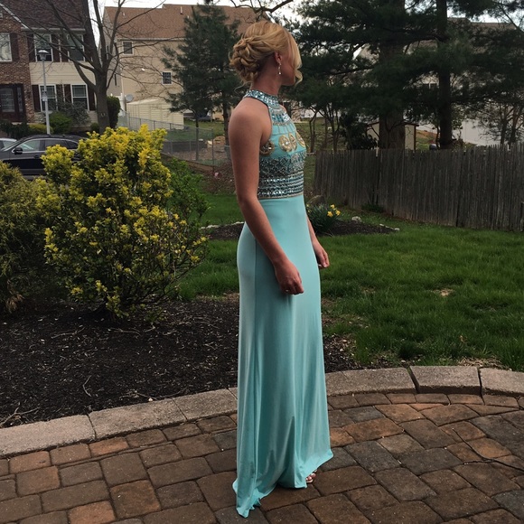 2016 Prom Dress - Picture 3 of 3