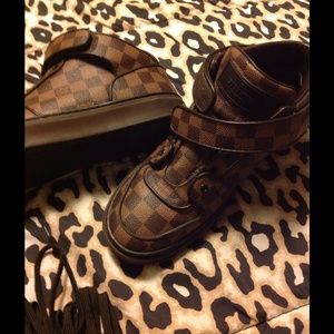 "Rare" Louis Vuitton Damier Acapulco sneakers