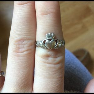 Sterling silver claddagh ring