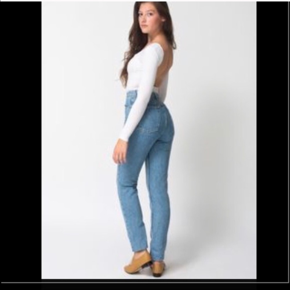 This how the actual jean color