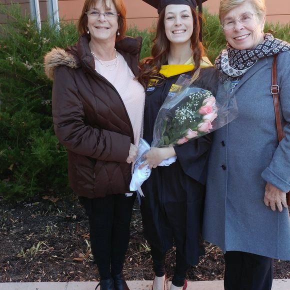 Meet your Posher, Andrea - Picture 1 of 1