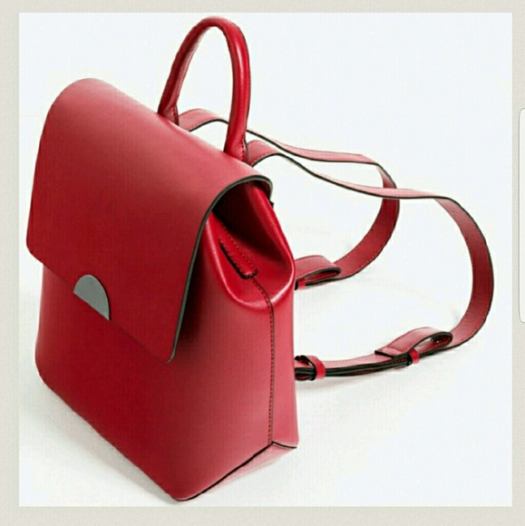 ZARA GEOMETRIC BACKPACK W/ SILVER CLASP BRAND NEW main image 4