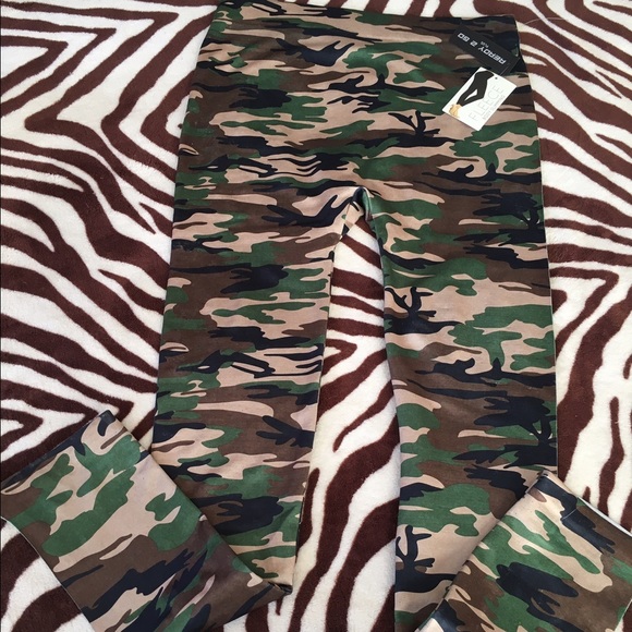 🌙REDUCED XL "CAMOUFLAGE" LEGGINGS, FLEECE LINING - Picture 5 of 7