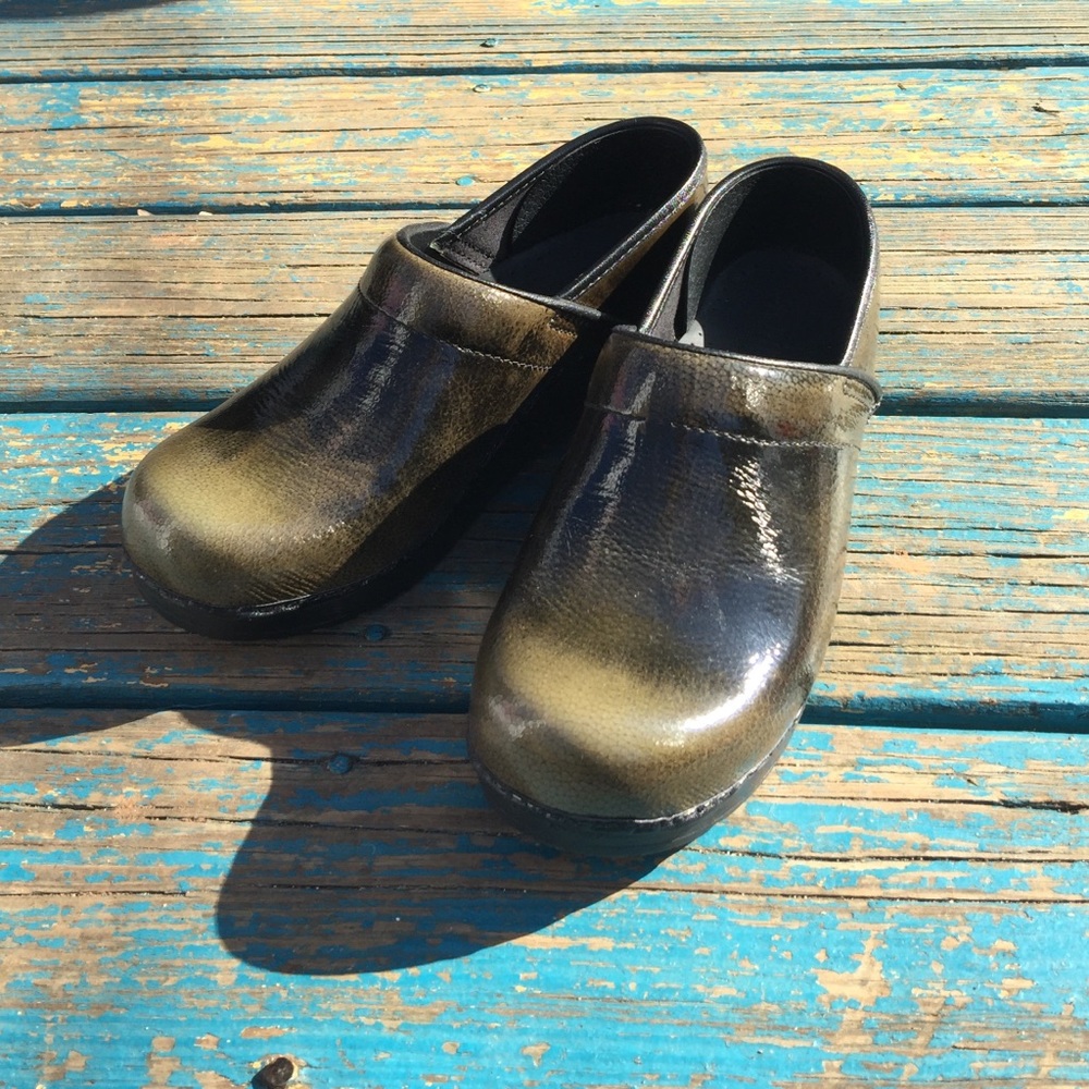 Sanita Clogs