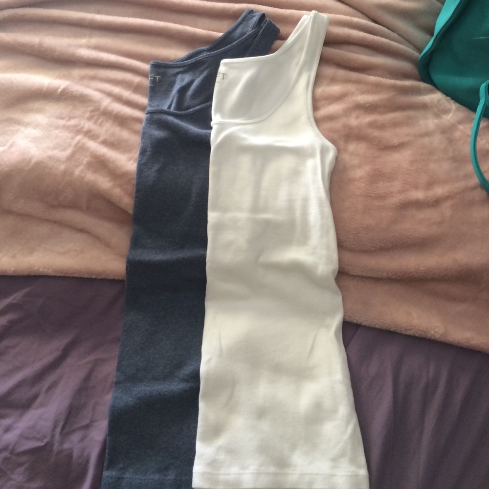 Set of Ann Loft tanks