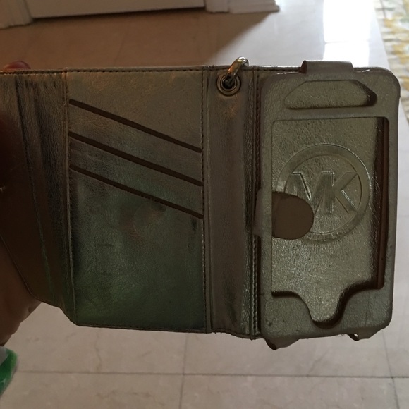 Set of 2 Michael Kors small carry case - Picture 3 of 3