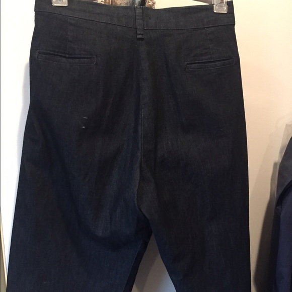 Jeans - Picture 2 of 4