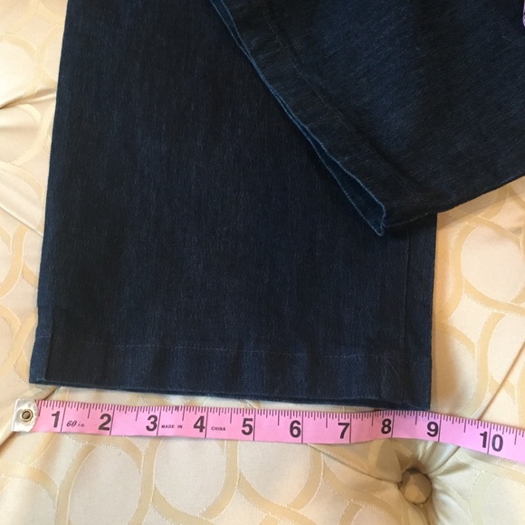 Jeans - Picture 3 of 4