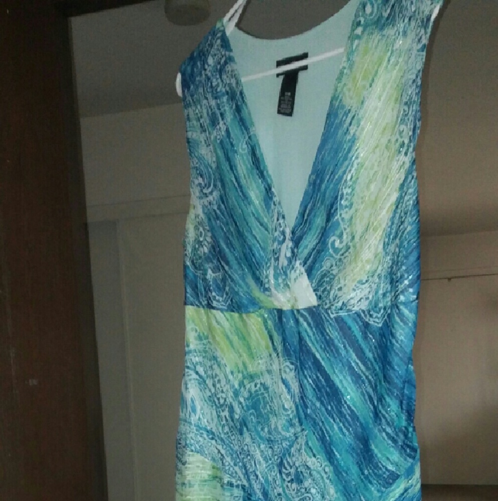 18 W Springtime dress