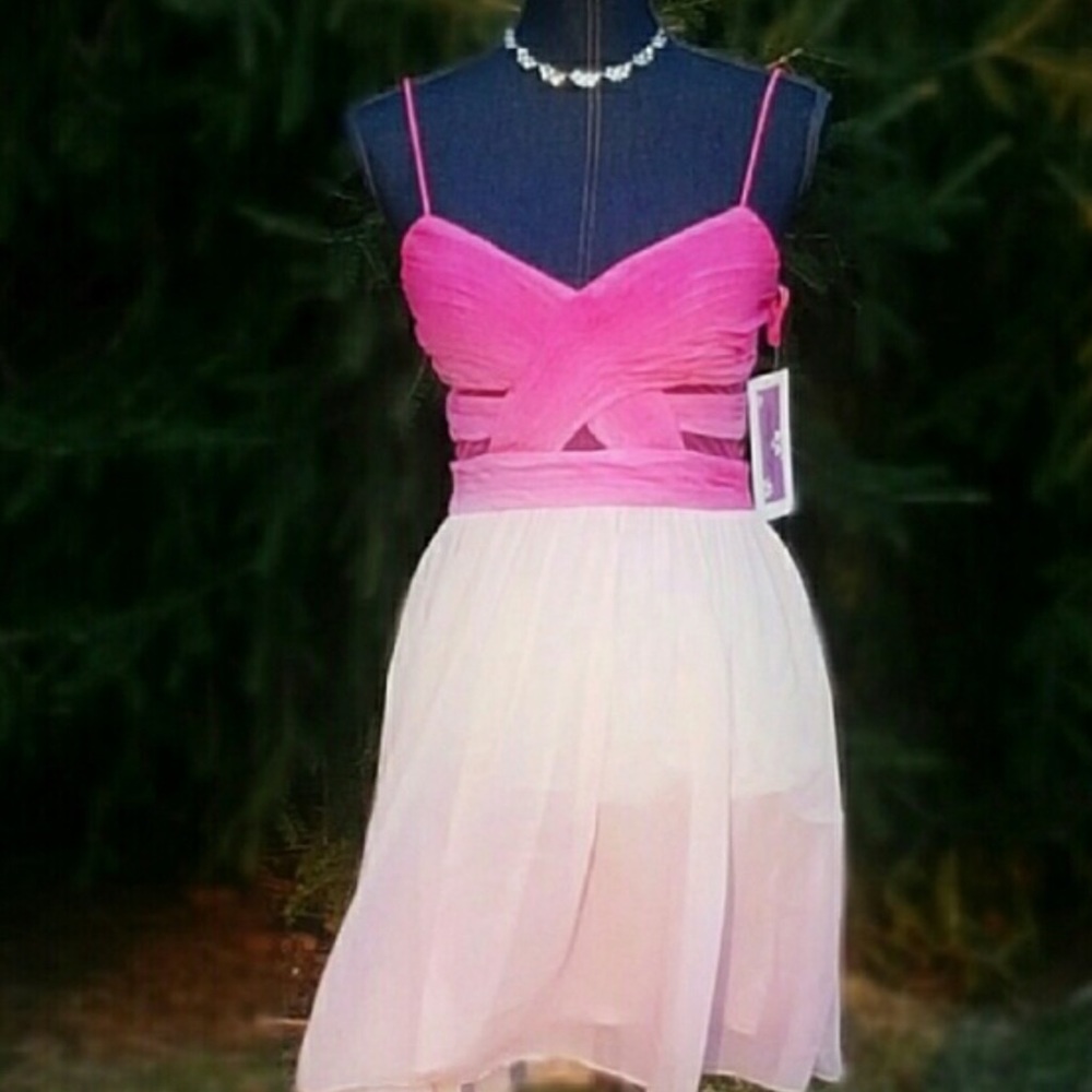 FIRM🏮HAILEY LOGAN New 7/8 Pink Cocktail Dress