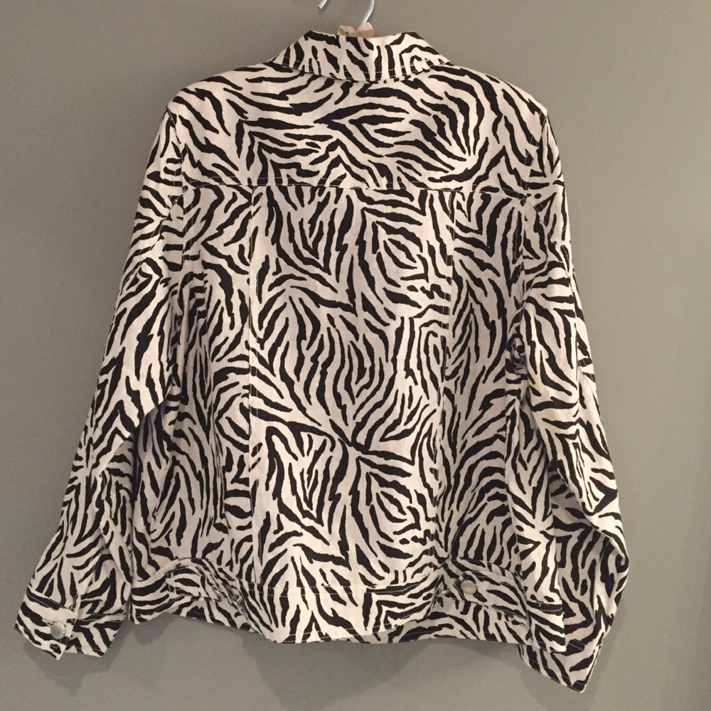 Linen Jean Jacket - Picture 2 of 2