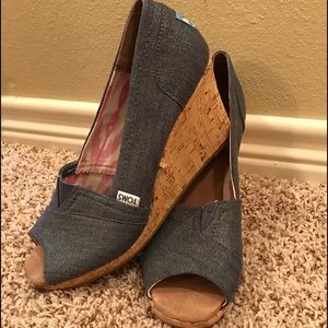 Tom's denim wedges