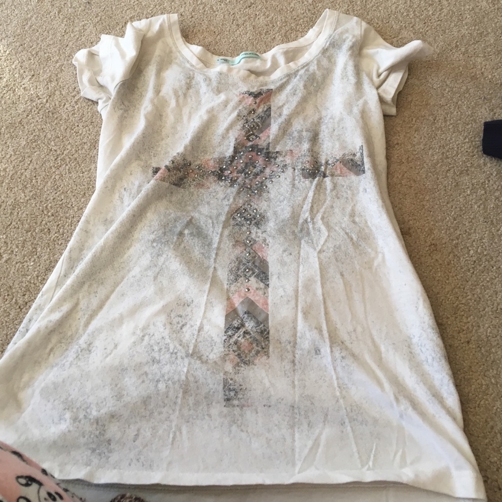 Cross tshirt
