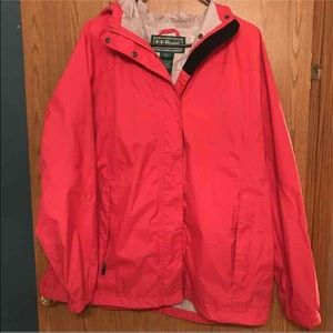 L L Bean Rain Jacket 🌧