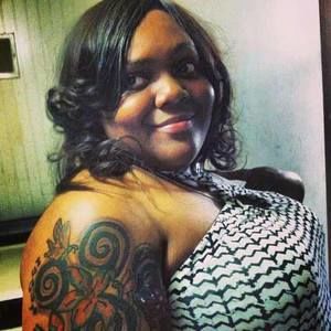 Meet your Posher, Tina