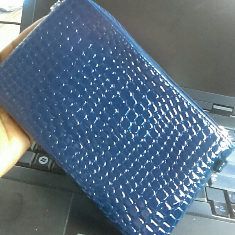 (NWOT)Blue Clutch Wallet