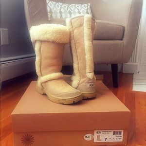 Tall Sunburst Uggs