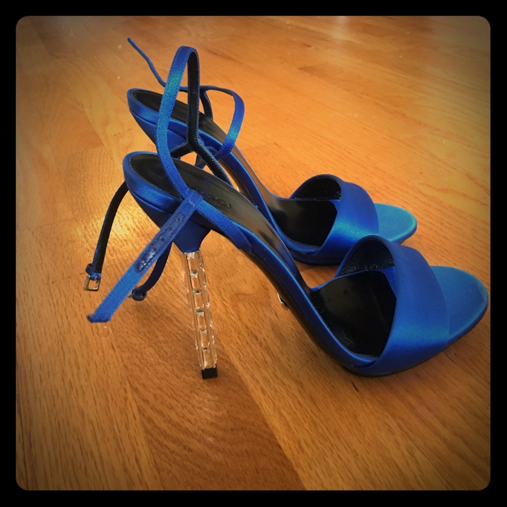 Gucci royal blue Satan heels 💙