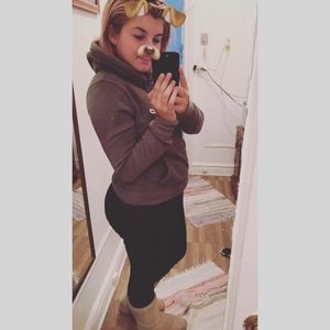 Meet your Posher, Lejla