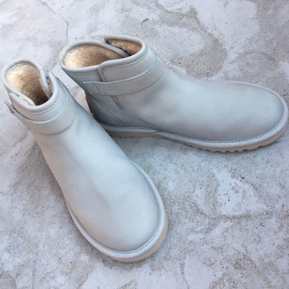 UGG Australia rella light gray moto ankle boot - Picture 5 of 8