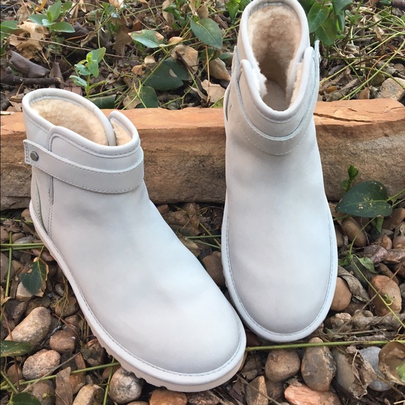 UGG Australia rella light gray moto ankle boot - Picture 6 of 8