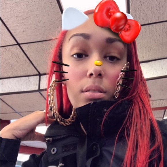 Meet your Posher, Tasia - Picture 1 of 1