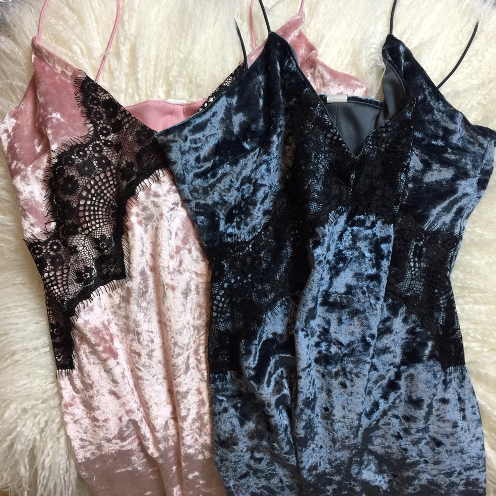 Lace is More Velvet Dress - Blue - Picture 3 of 4