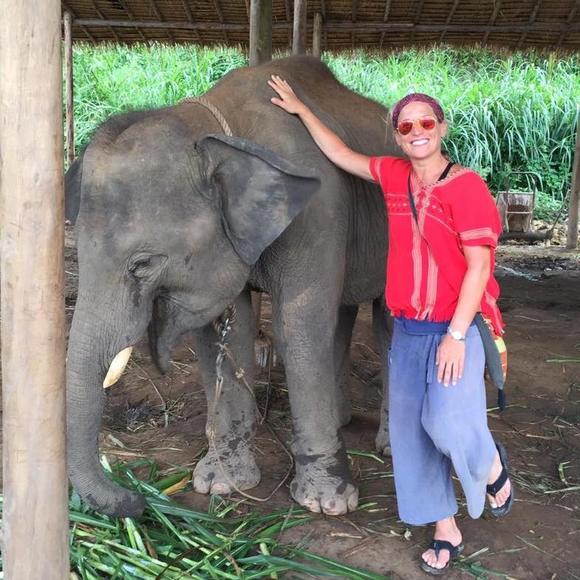 Meet your Posher, Julie - Picture 1 of 1