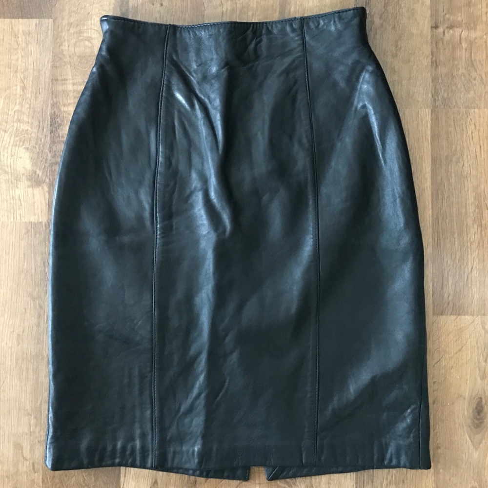 Valerie Stevens leather pencil skirt