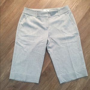 WHBM lined grey capri's