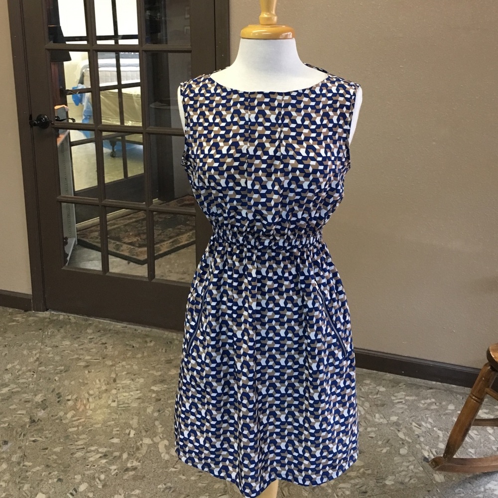 Cute a-line dress Ari Ann Size M fits as small